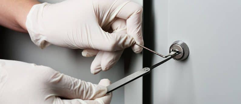 Commercial Emergency Locksmith Ajax